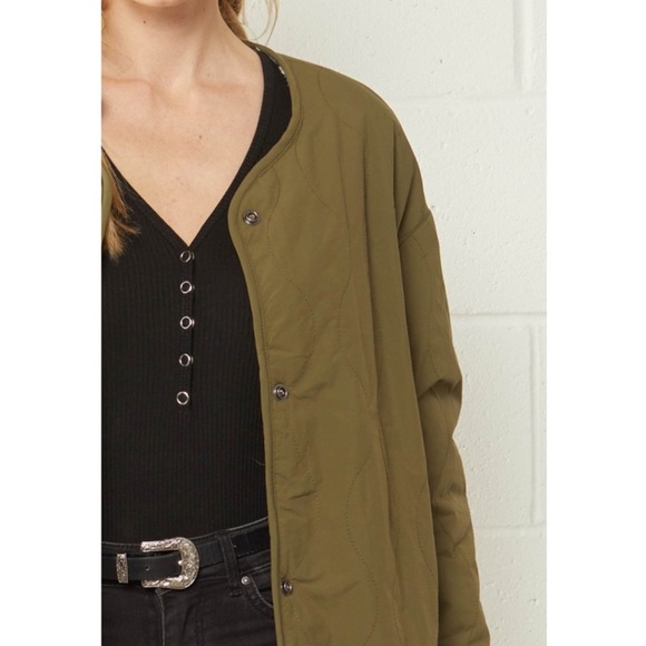 Entro Reversible Shearling Quilted Snap Button Jacket. - Picture 4 of 5